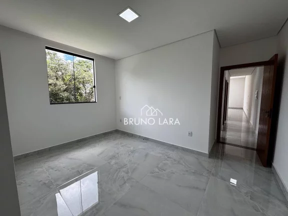 Imagem Casa com 3 dormitórios à venda, 120 m² por R$ 689.000,00 - Bom Retiro - Betim/MG