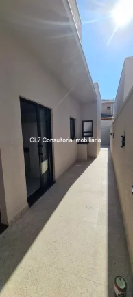 Imagem Sobrado a Venda 3 Suítes com Closet e Piscina Condomínio Maria Dulce Indaiatuba SP