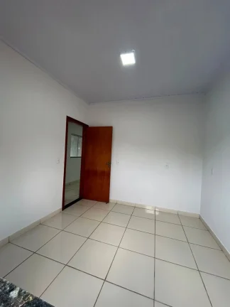 Imagem Casa 3/4 C Suite No Jardim Imperial Em Trindade