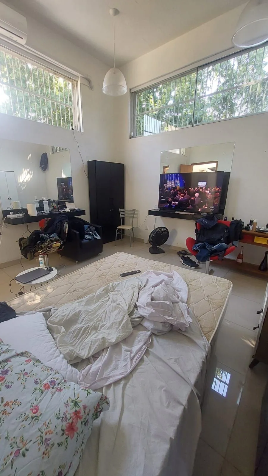 Imagem PRÉDIO COMERCIAL COM 5 SALAS E PROJETO APROVADO APARTAMENTO 100M2