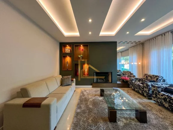 Imagem Casa com 4 dormitórios à venda, 192 m² por R$ 1.295.000 - Pimenteiras - Teresópolis/RJ