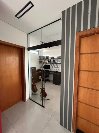 Imagem Casa dos Sonhos em frente ao Lago - Ninho Verde 1