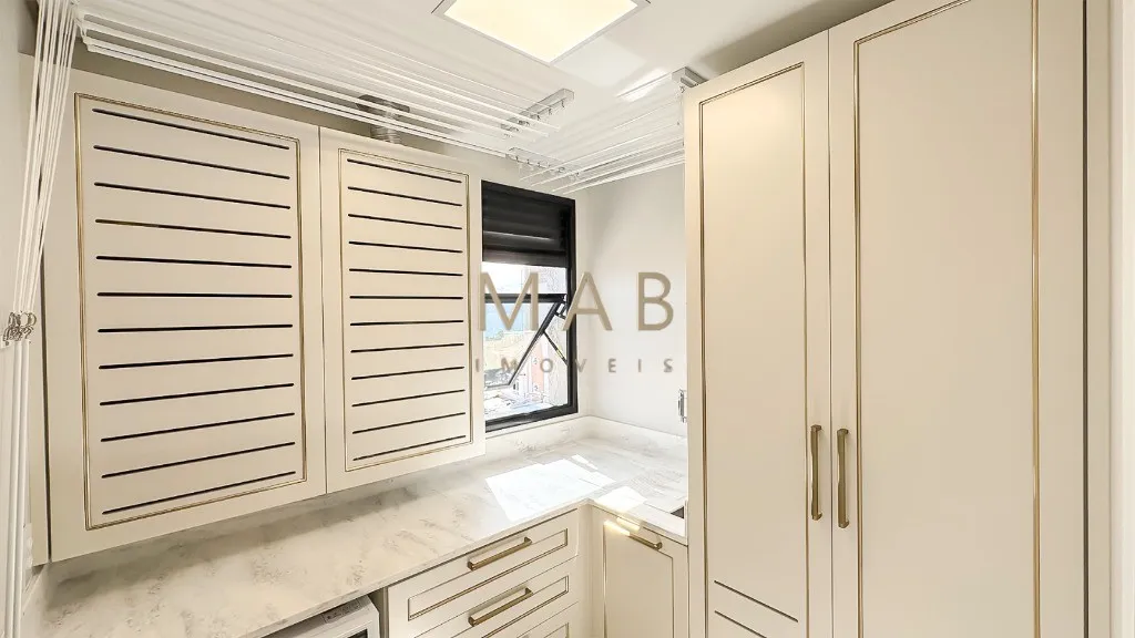 Imagem Cobertura duplex à Venda em Jurerê, com 4 suítes, rooftop com piscina infinita, elevador privativo, automação e alto padrão.