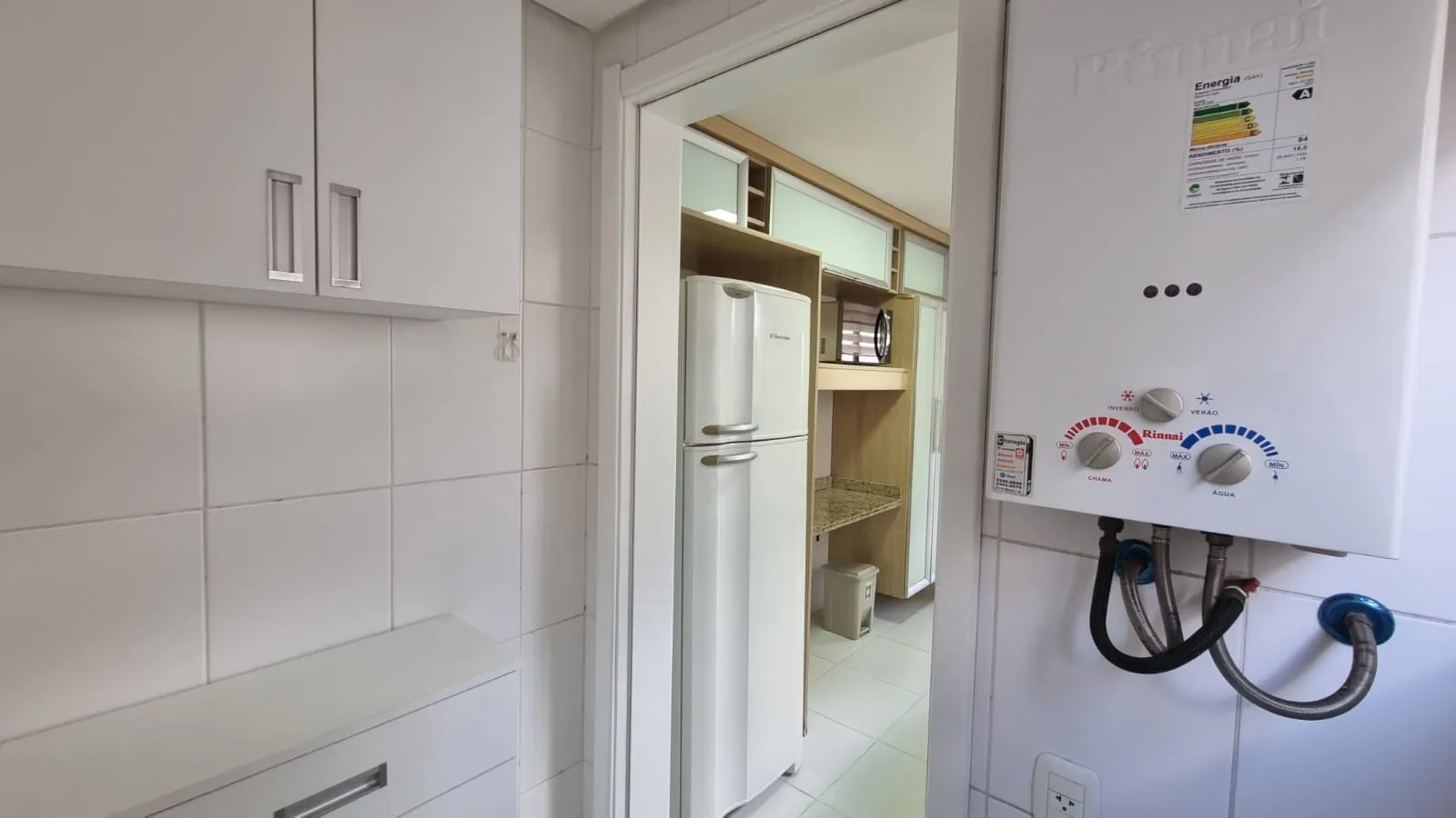Imagem Apartamento dois dormitórios mobiliado, suíte, 86,41mq privativos, uma vaga escriturada, no bairro Higienópolis