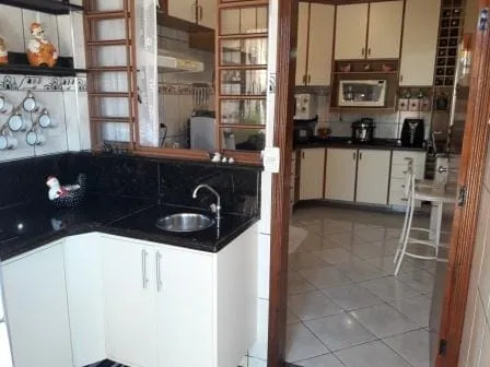 Imagem Casa à venda 3 Quartos, 1 Suite, 2 Vagas, 159.1M², Vila Rica, Pindamonhangaba - SP