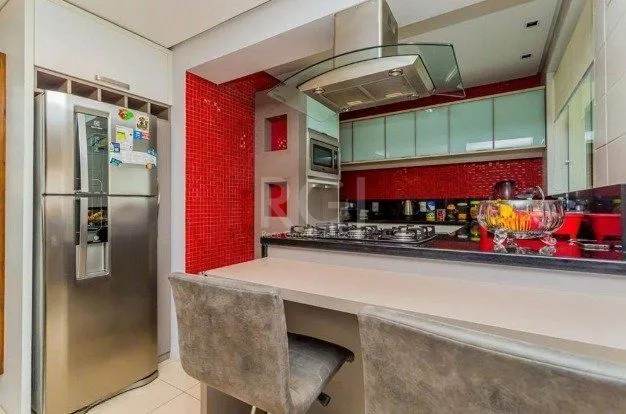 Imagem Excelente apartamento de 03 dormitórios com 4 vagas de garagem.