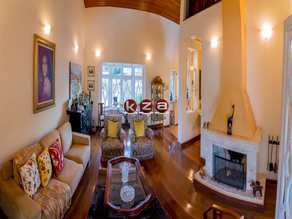 Imagem Espetacular casa de alto padrão em condomínio na Vila Embaré, Valinhos-SP: 5 quartos, 5 suítes, 3 salas, 7 banheiros, 9 vagas, 630m². Venha conferir!