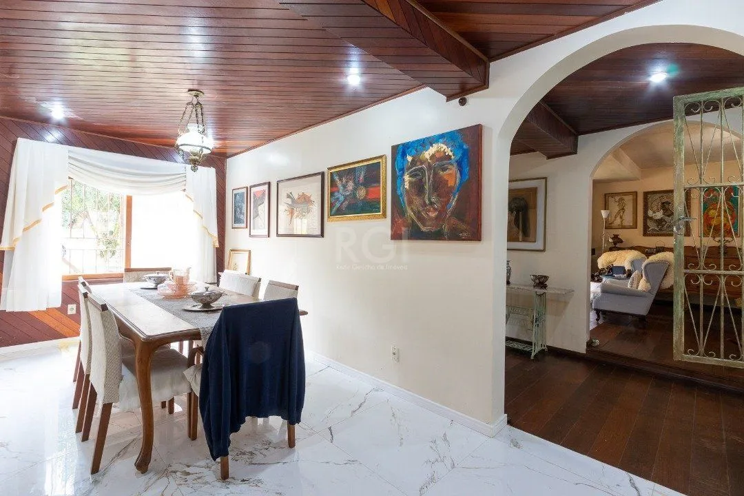 Imagem Casa Condominio para Venda - 386m², 3 dormitórios, sendo 2 suites, 2 vagas - Espirito Santo