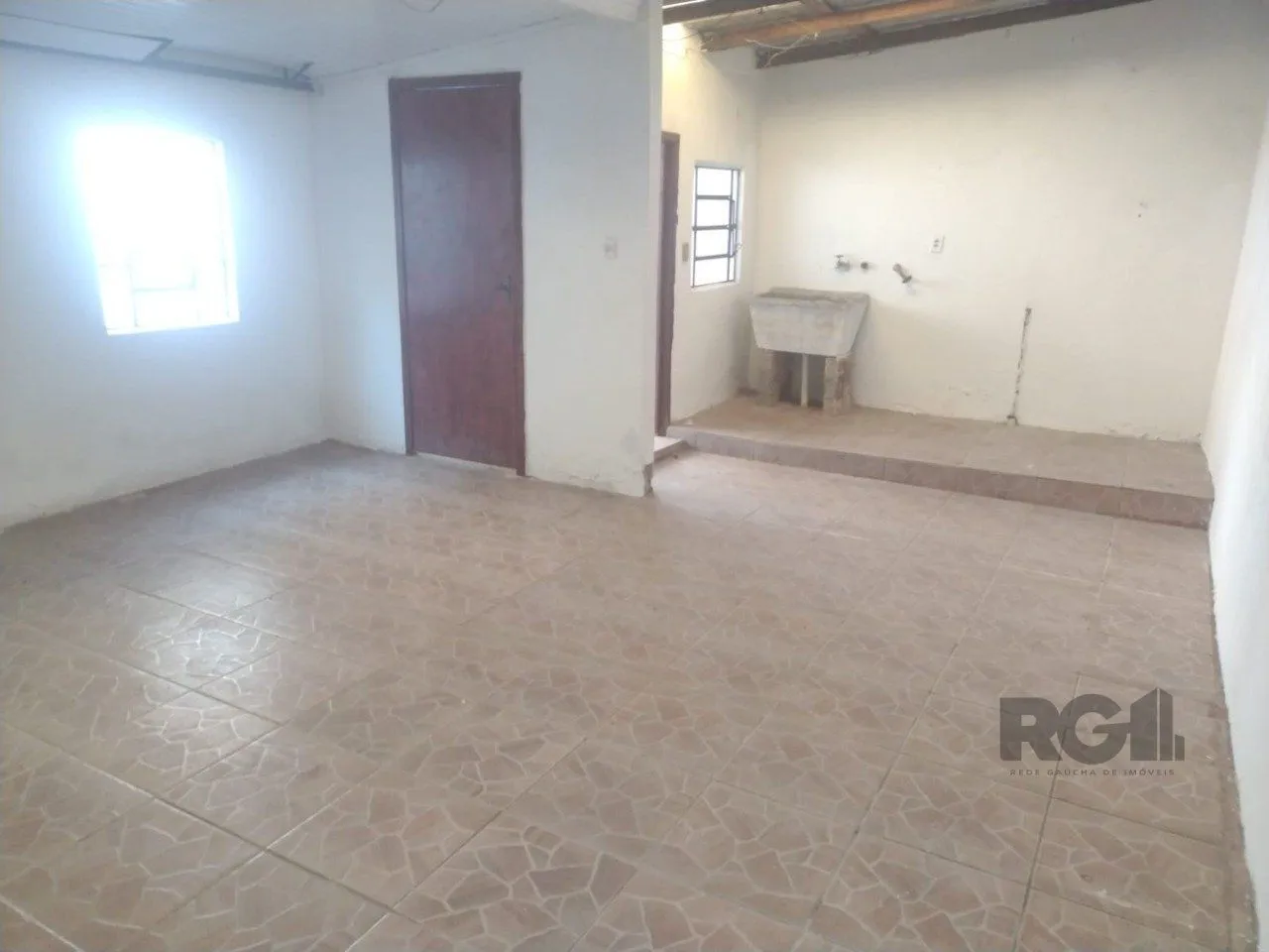 Imagem Casa 2 dormitórios, 1 vaga, Bairro Vila Cachoeirinha