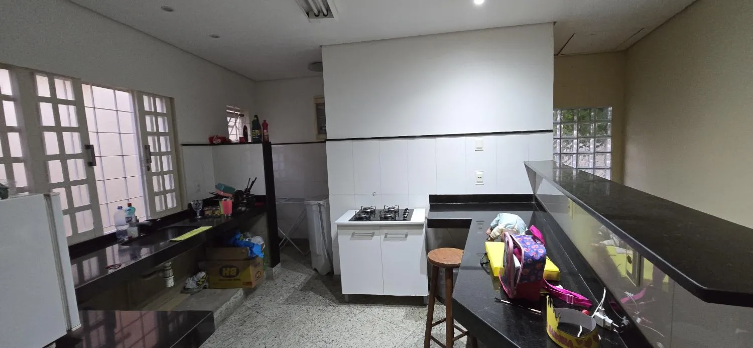 Imagem Vendo um excelente imóvel em ponto comercial ( valor 2.300.000,00 )