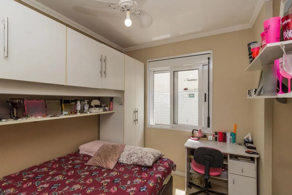 Imagem Apartamento de 3 dormitórios no bairro Jardim Itu Sabará - Porto Alegre