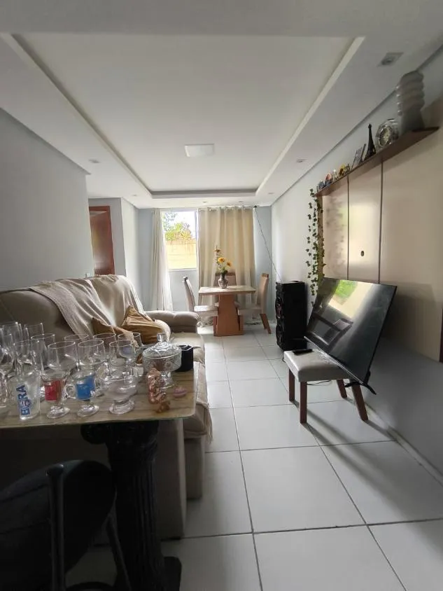 Imagem Apartamento com 2 quartos em Pirajá
