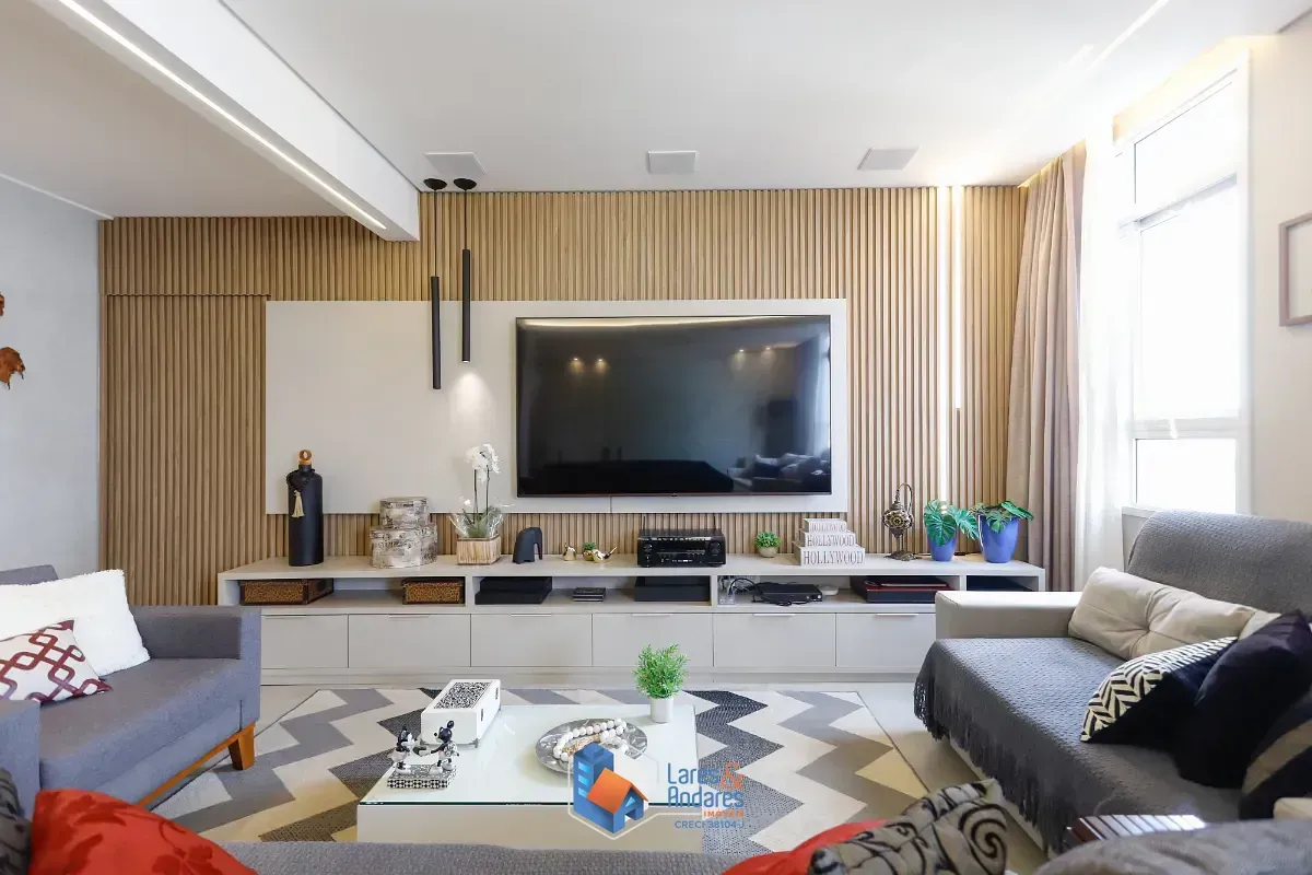 Foto do imóvel Apartamento para venda em Perdizes com 3 quartos, sendo 1 suíte, 247m² em Rua Bartira