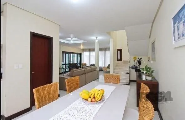 Imagem Casa Condominio para Venda - 137m², 3 dormitórios, sendo 1 suites, 3 vagas - Hípica