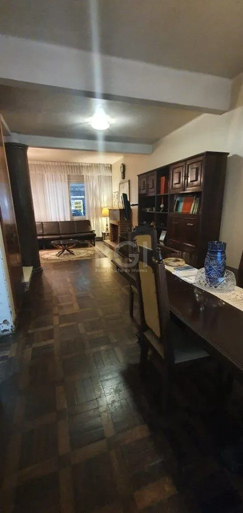 Imagem Casa para Venda 3 dormitórios, 2 vagas - Petrópolis