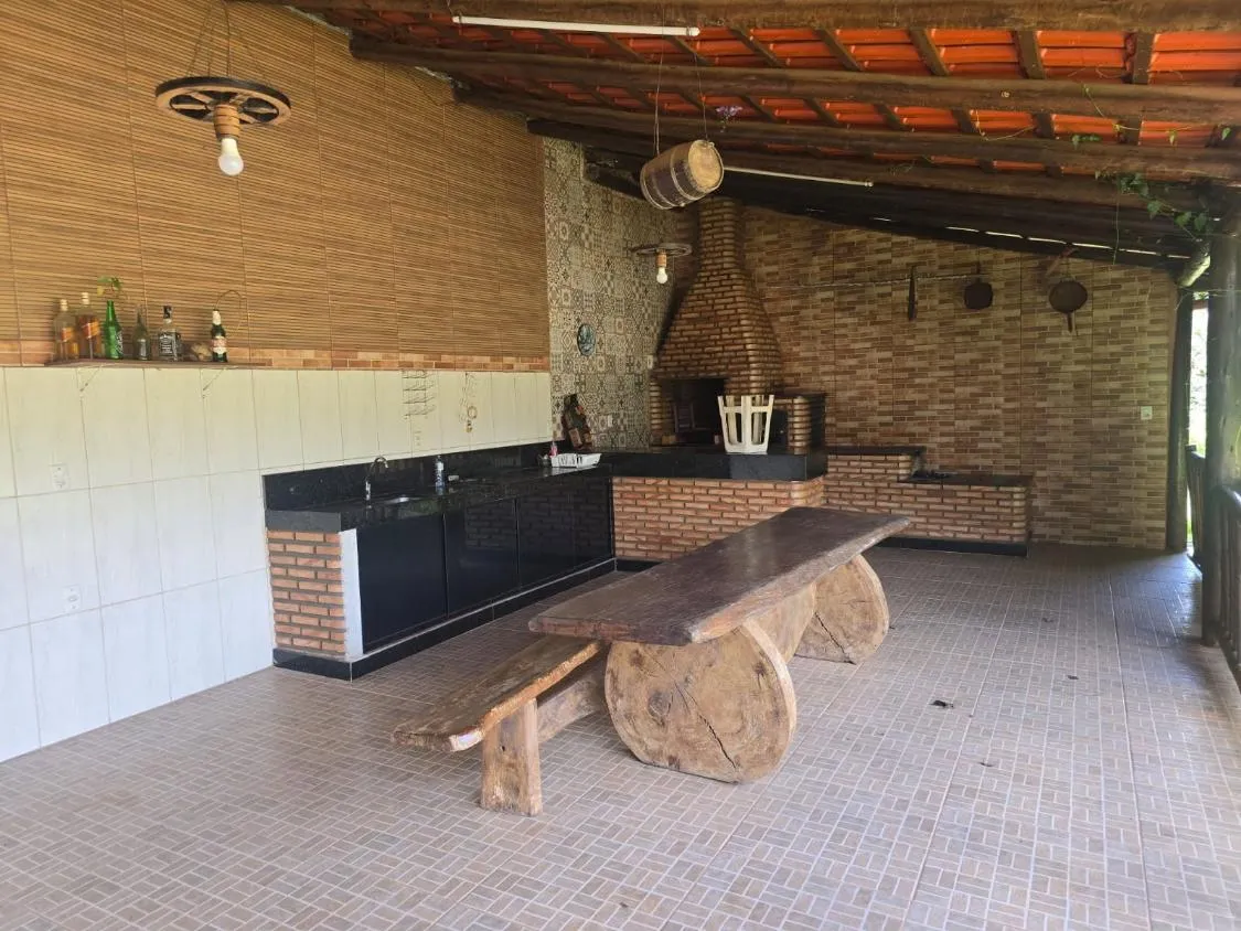 Imagem Vendo excelente sítio em Mateus Leme ,área total de 2.800 m²