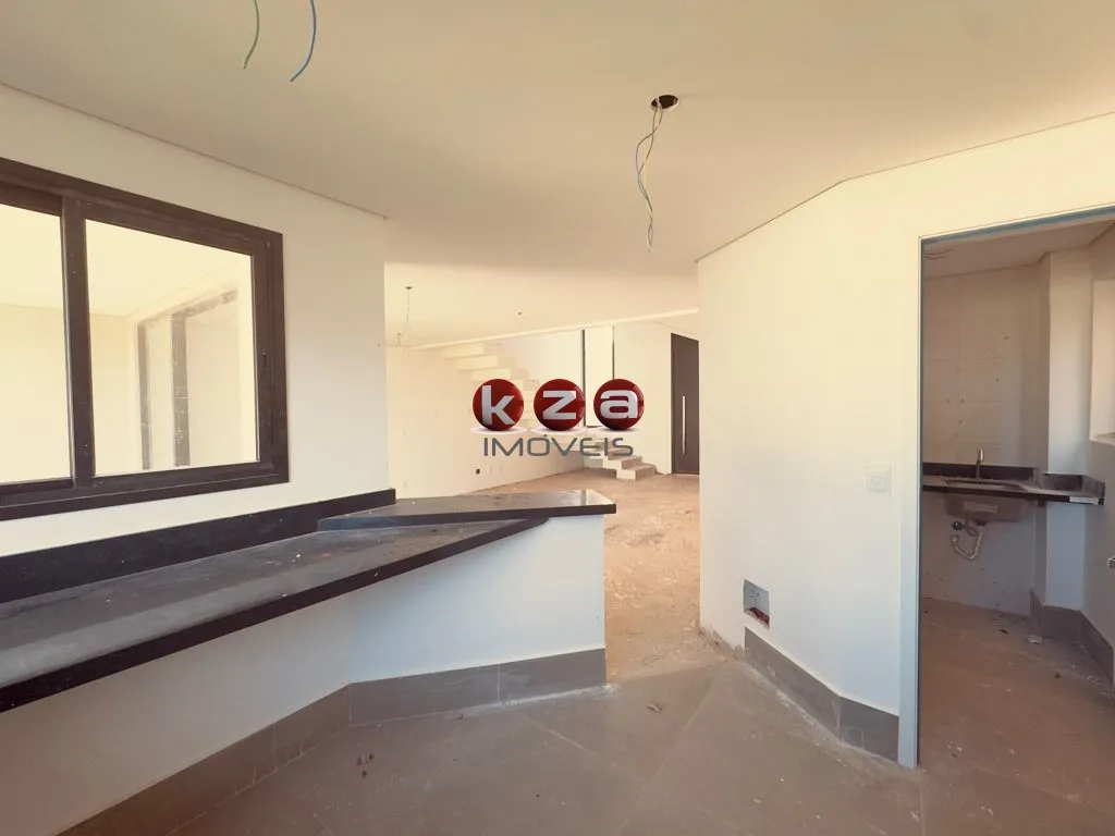 Imagem Casa a venda no Condomínio Villa Arte 28 em Vinhedo-SP: 3 suítes, 2 salas e 140m² de área e 268 de terreno!
