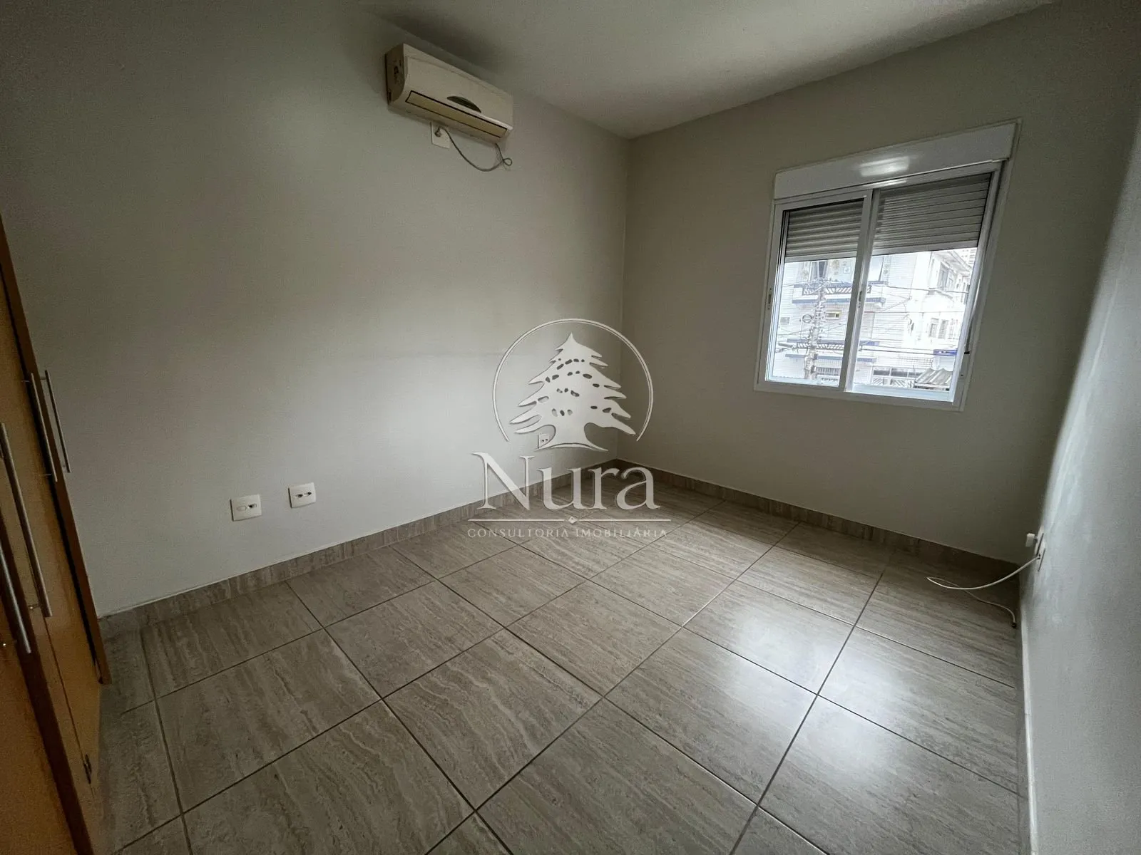 Imagem Sobrado de 3 quartos, 152m² no bairro Embaré, em Santos