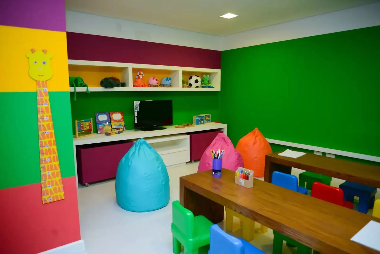 Imagem Apartamento novo 3 quartos com sacada e lazer completo no Condomínio Bravo