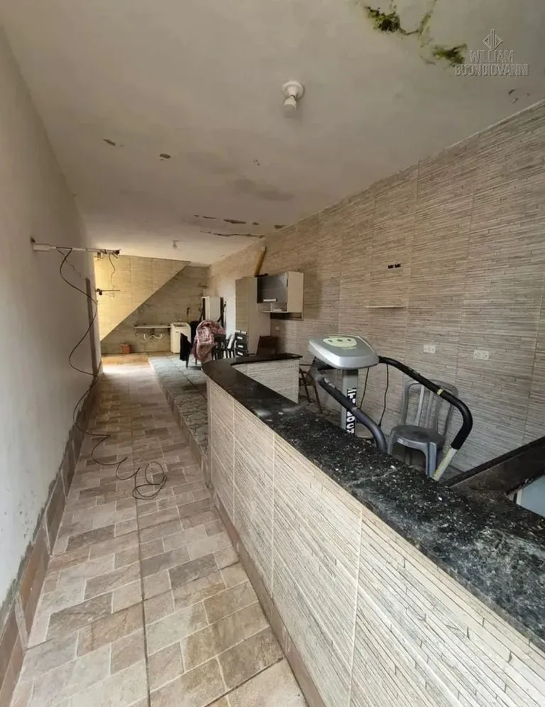 Imagem Casa 4 dormitórios sendo 1 suíte no bairro FLORIDA