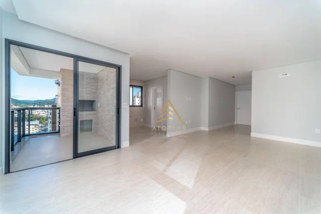 Imagem Apartamento com 3 dormitórios à venda, 120 m² por R$ 2.750.000,00 - Centro - Balneário Camboriú/SC