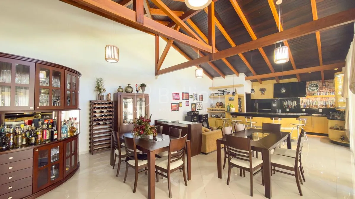 Imagem Uma casa que traduz alto padrão em cada detalhe.