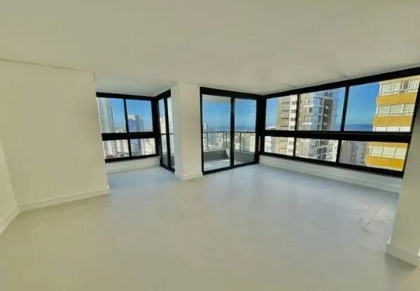 Imagem Apartamento em Torres Alto padrão de 3 dormitórios e 2 vagas