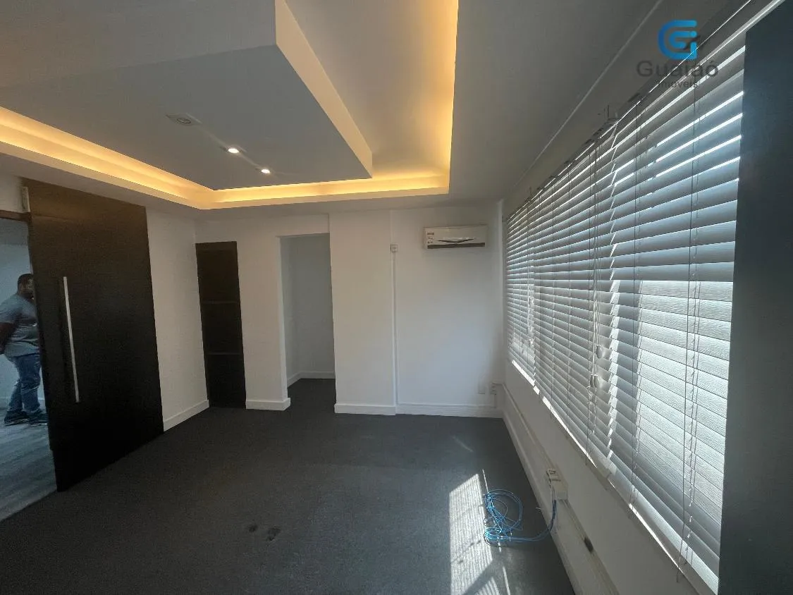 Imagem Alugo Ótimo Conjunto Comercial com 256 metros quadrados, Centro, Santos.