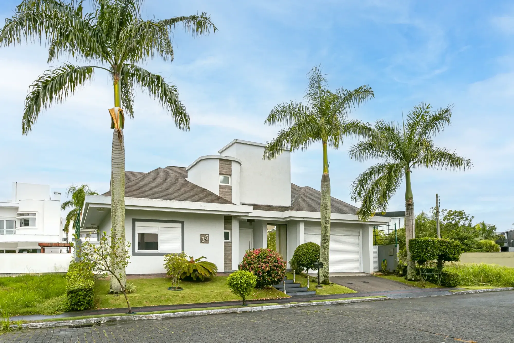 Foto do imóvel Casa com 3 Quartos à Venda, 390 m² em Jurerê, Florianópolis - SC