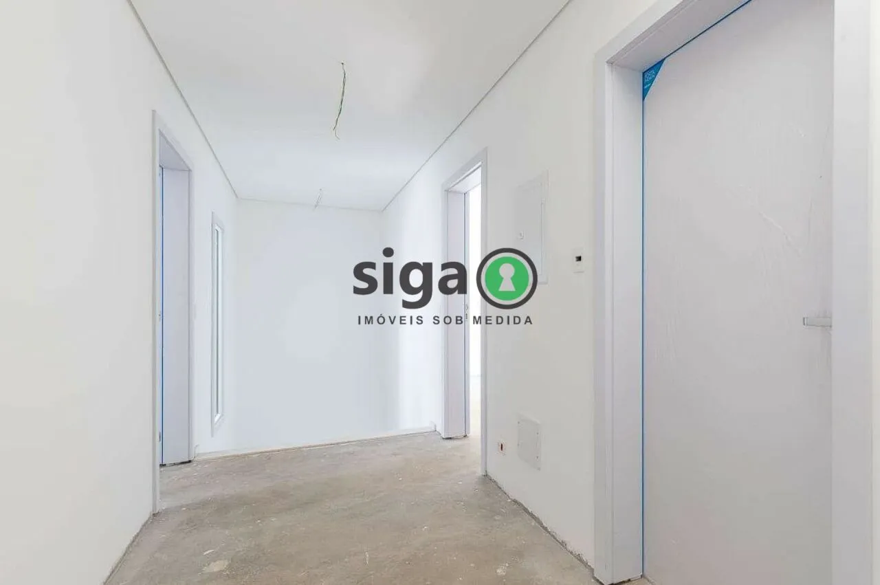 Imagem Casa em condomínio à Venda no Alto da Boa Vista com 4 quartos