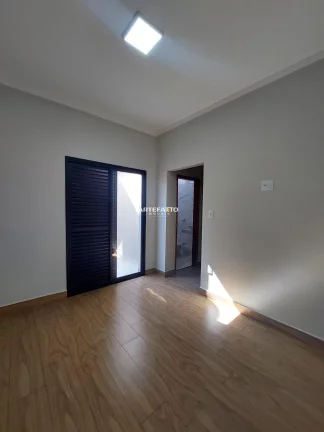 Imagem Casa à venda, com 8 quartos, 240m2