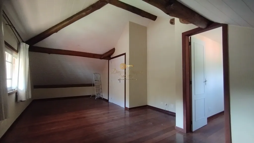 Imagem Casa em Condomínio para Venda em Teresópolis / RJ no bairro Iucas