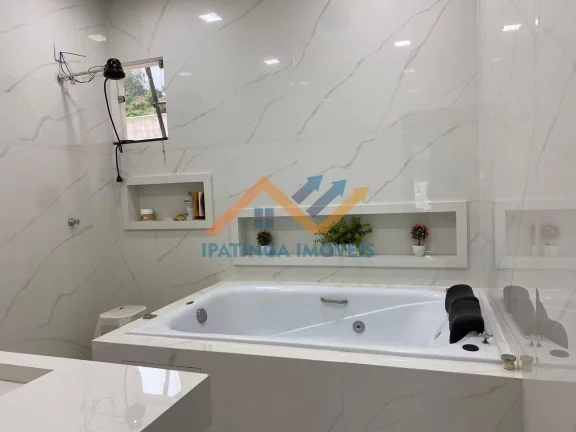 Imagem Casa Triplex no Jardim Vitória - Santana do Paraíso