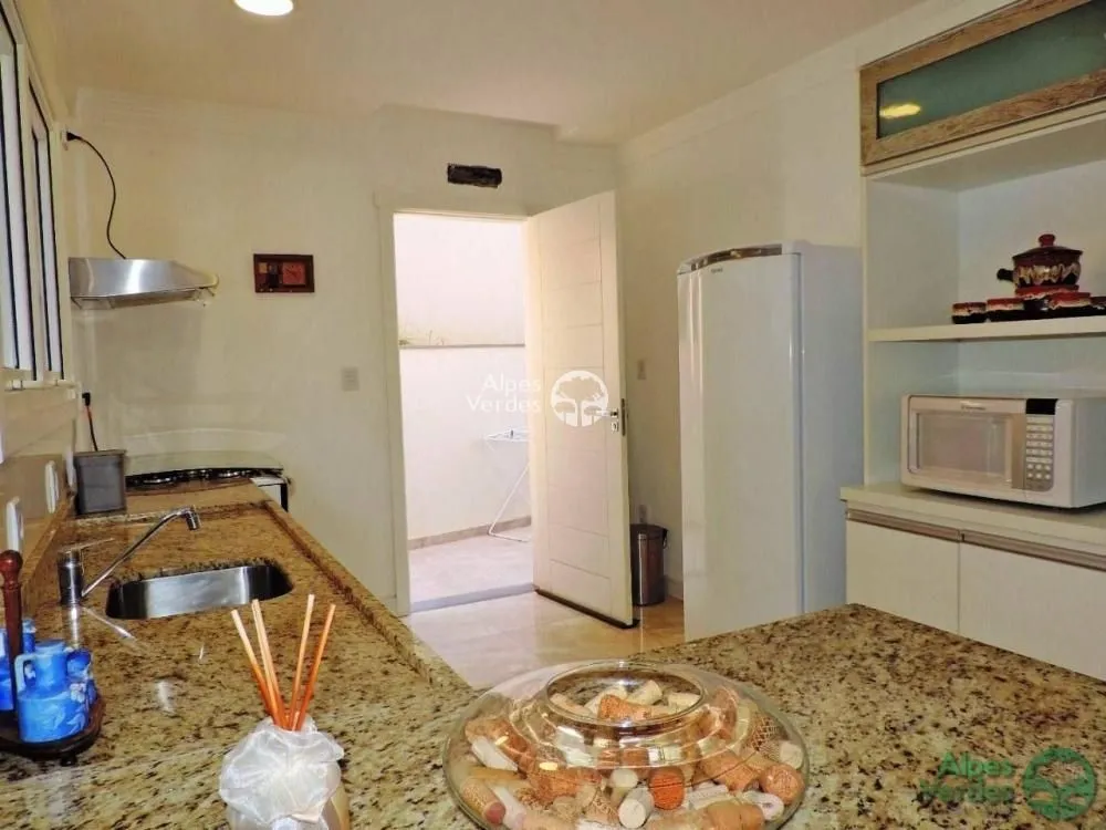 Imagem VENDE-SE CASA GERMINADA PROXIMO AO AEROPORTO DE CANELA COM 119M²