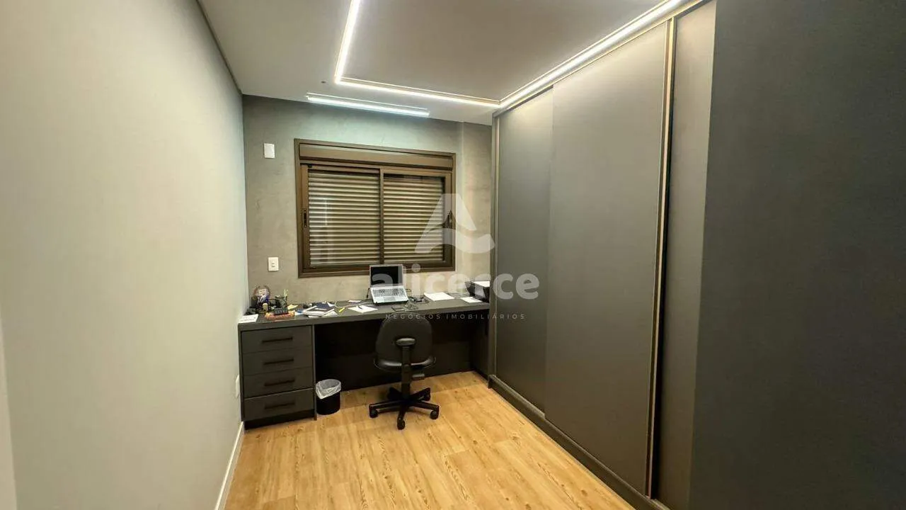 Imagem Apartamento à venda com 2 quartos 1 suíte, 81m² em Kobrasol São José