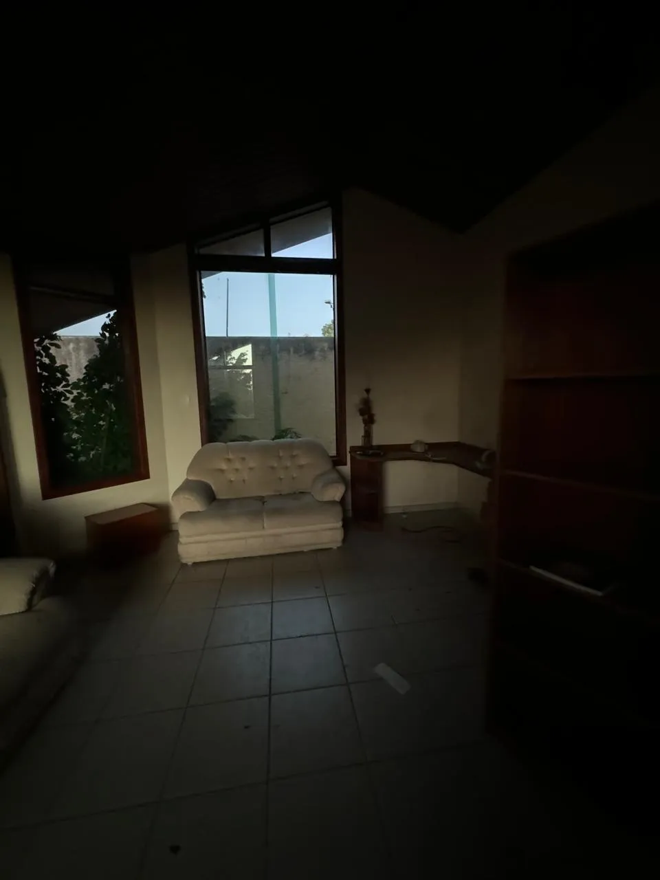 Imagem Casa Comercial para Locação no Jardim América, Sorocaba-SP: 7 Salas, 4 Banheiros, 491m² de Área