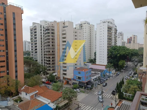 Imagem Apartamento 130m² em Moema com 3 vagas e lazer completo.