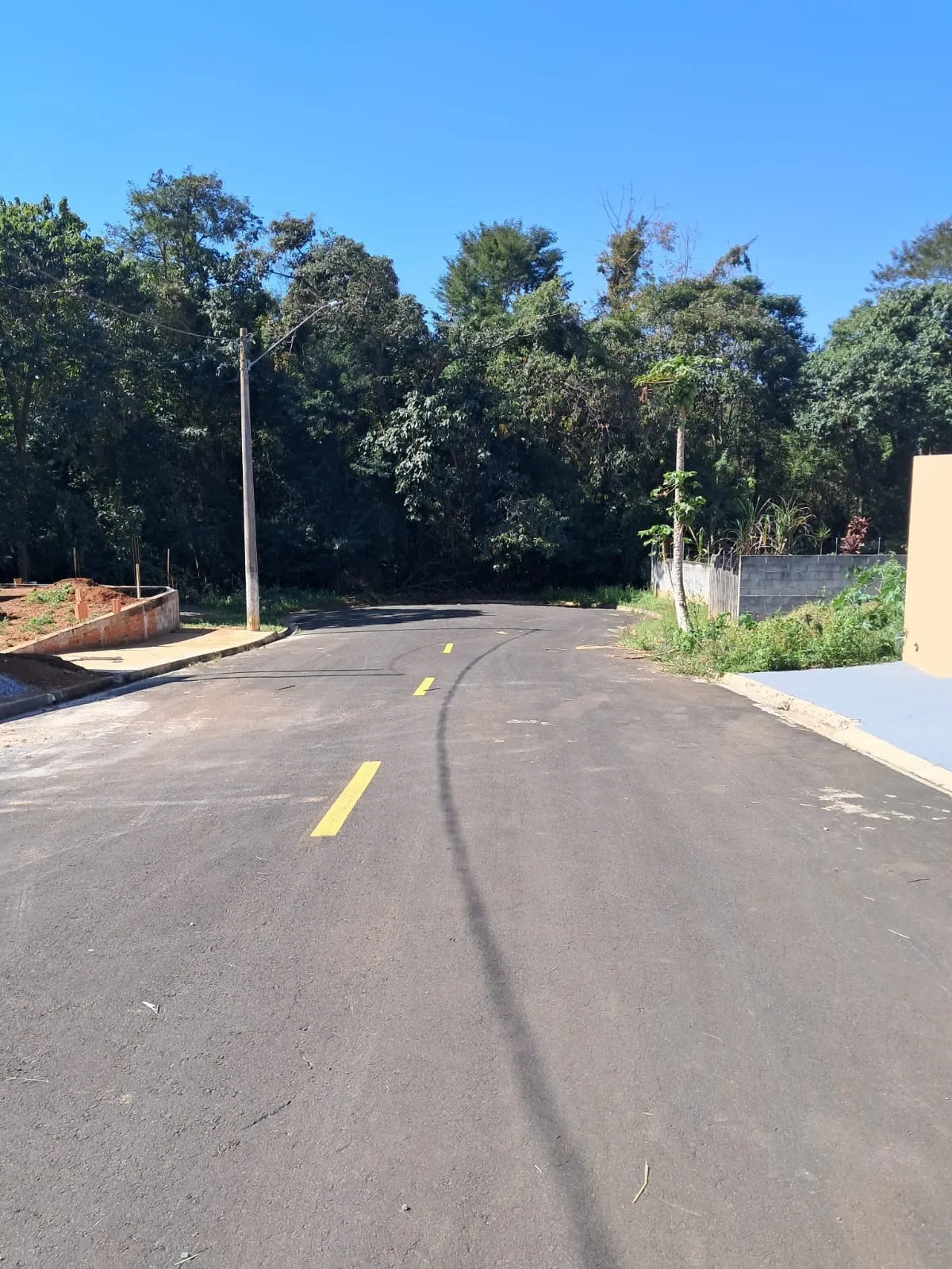 Imagem Lindo terreno tamanho 10x25 plano em Araçoiaba da Serra, Bairro Jardim Horizonte!