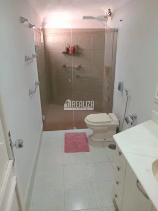 Imagem Apartamento com 3 Dormitórios e Móveis Planejados no Condomínio Edificio Rossana, em Uberaba