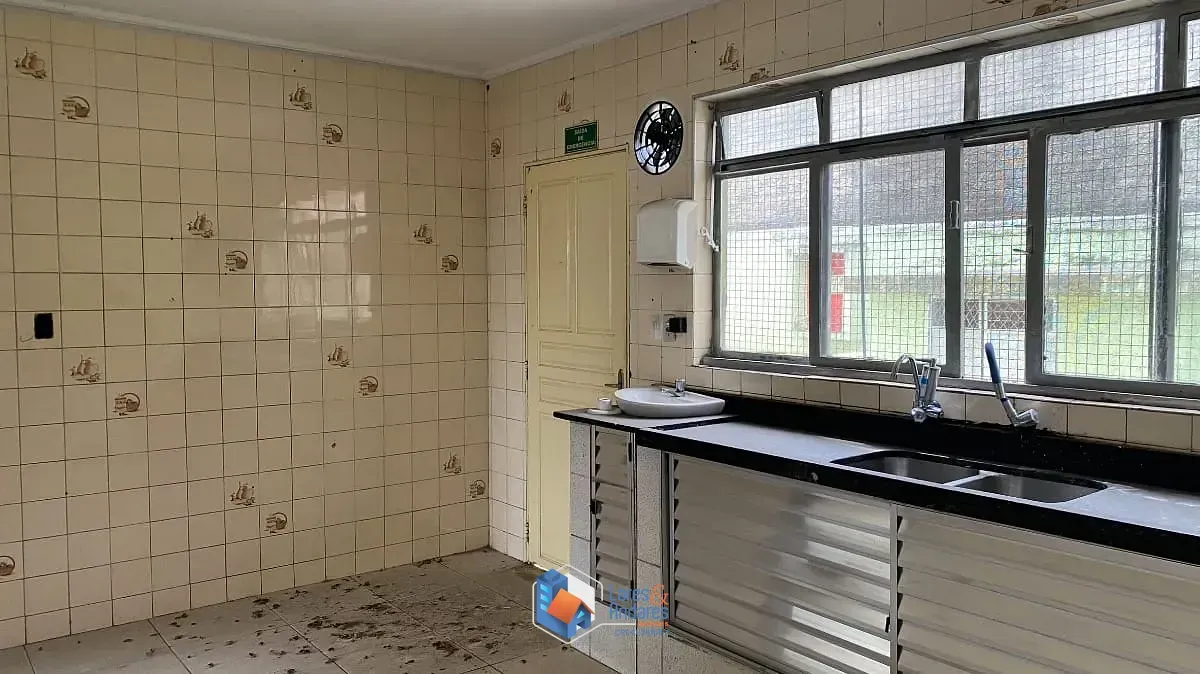 Imagem Sobrado para venda em Jardim Remo com 3 quartos, sendo 3 suítes, 239m²