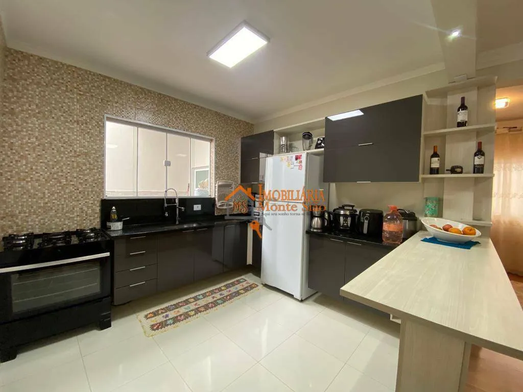 Imagem Sobrado com 2 dormitórios à venda, 182 m² por R$ 1.065.000,00 - Vila Ipiranga - Mogi das Cruzes/SP