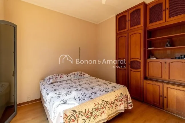 Imagem Casa à venda no Parque Taquaral, em Campinas/SP. Com 4 dormitórios, sendo 2 suítes com closet e h...