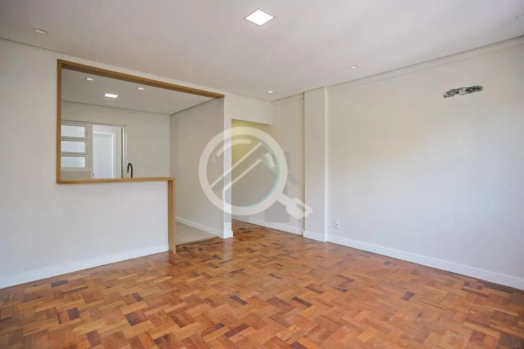Imagem Apartamento a venda com 2 quartos no bairro Moinhos/Floresta. Desfrute de um ambiente renovado na Av...