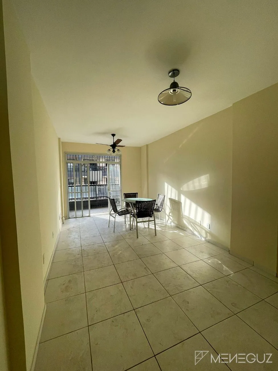 Imagem Apartamento 3 quartos a venda a uma quadra do mar - Excelente oportunidade para quem busca um imóvel próximo ao mar, seguro, e próximo do comercio