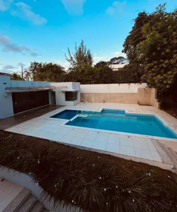 Imagem Casa Alto Padrão à Venda em Alphaville Salvador I ? 4 Suítes | Espaço Gourmet | Piscina | 2 Lotes