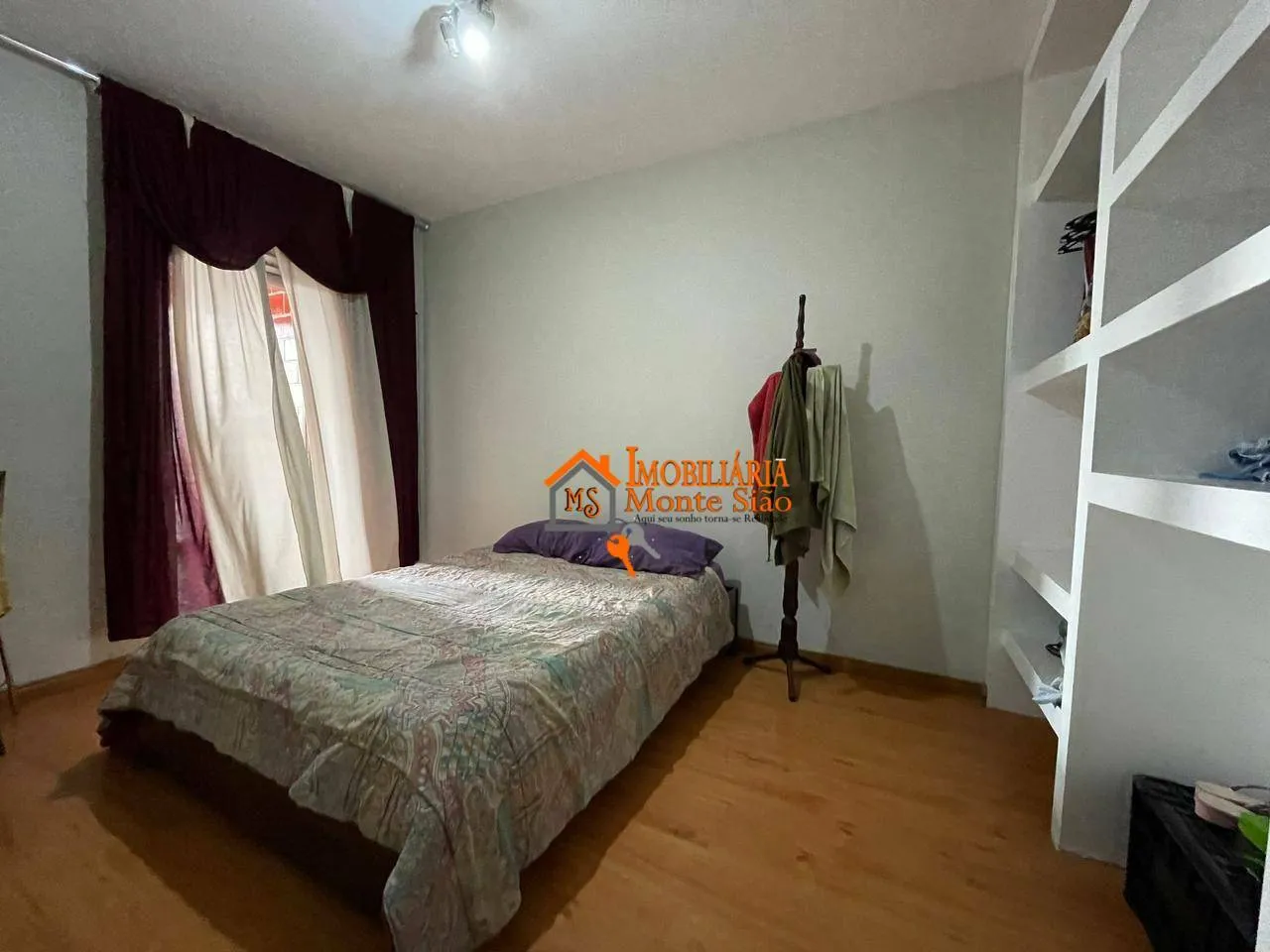 Imagem Sobrado com 3 dormitórios à venda, 200 m² por R$ 689.000,00 - Jardim Vila Galvão - Guarulhos/SP