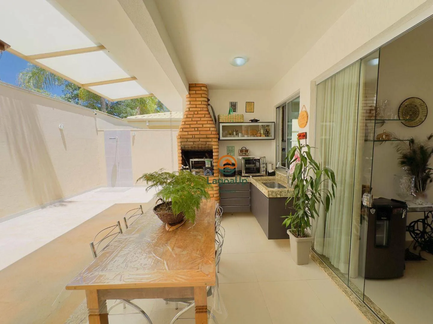 Casa com 3 dormitórios à venda, 155 m² por R$ 950.000,00 - Condomínio Quintas do Altíssimo - Lagoa Santa/MG