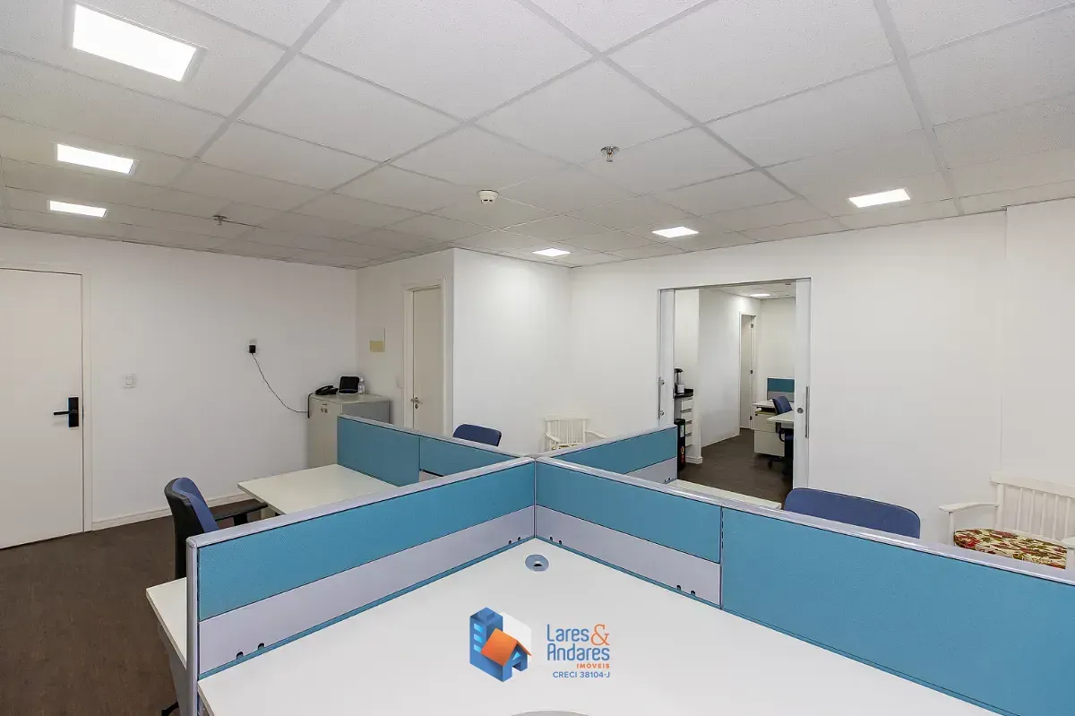 Imagem Conjunto comercial para venda em Várzea da Barra Funda, 68m²