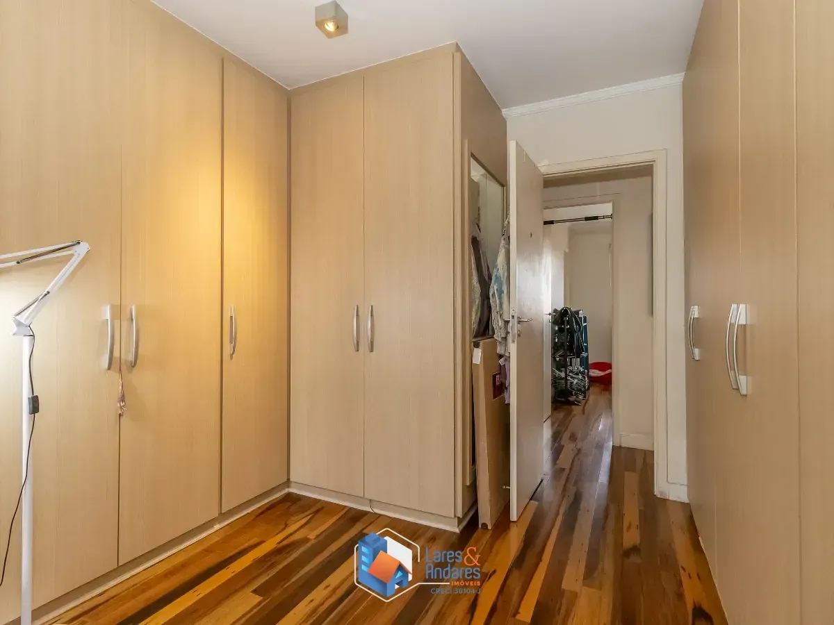Imagem Casa no condomínio Villas de São Francisco IX para venda com 3 quartos, sendo 3 suítes, 330m²