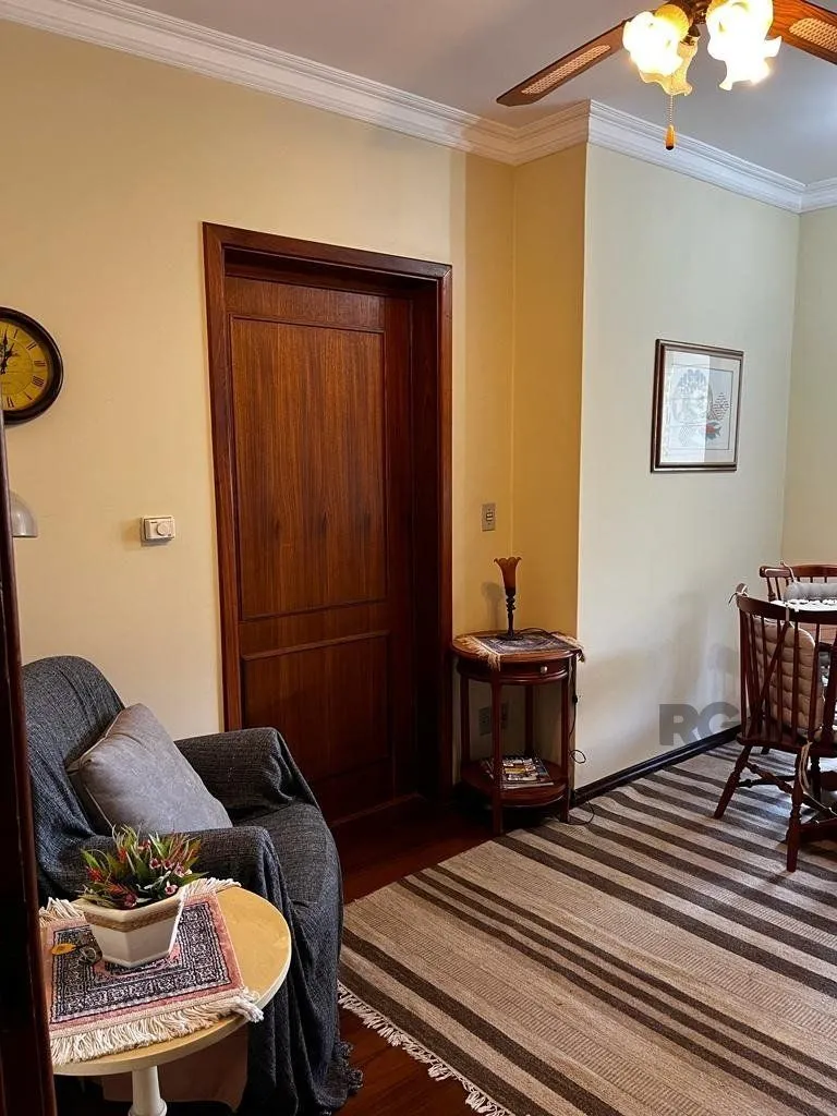 Imagem Cobertura duplex com 2 suítes e uma vaga para Comprar em Gramado.